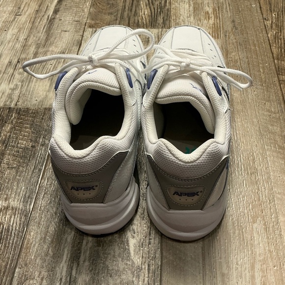 Men’s Apex White and Blue Lace-Up Sneakers Size 10.5 Wide - Picture 8 of 9